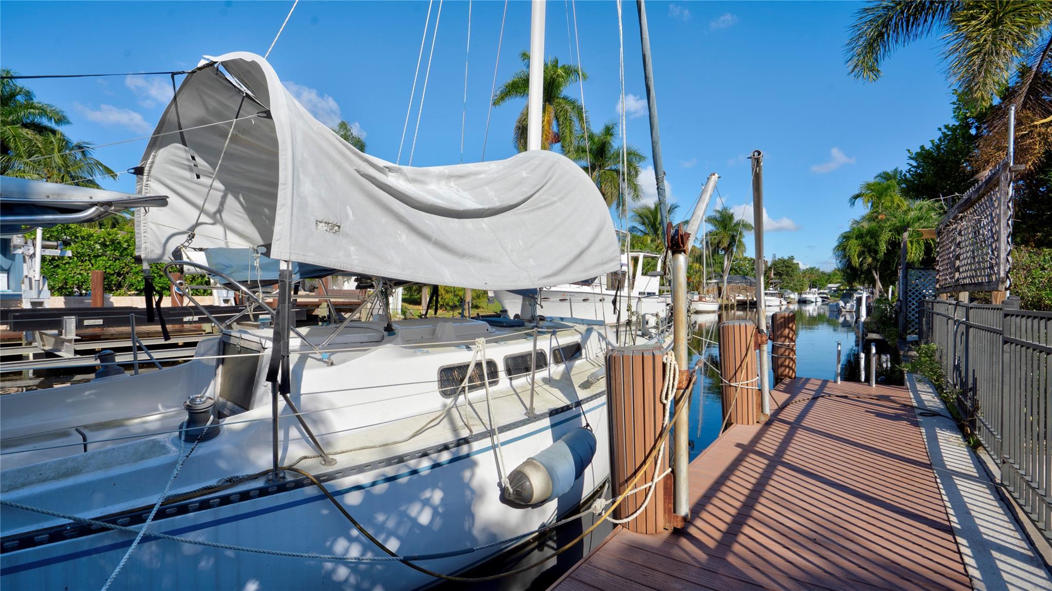 Lauderdale Isles - Residential