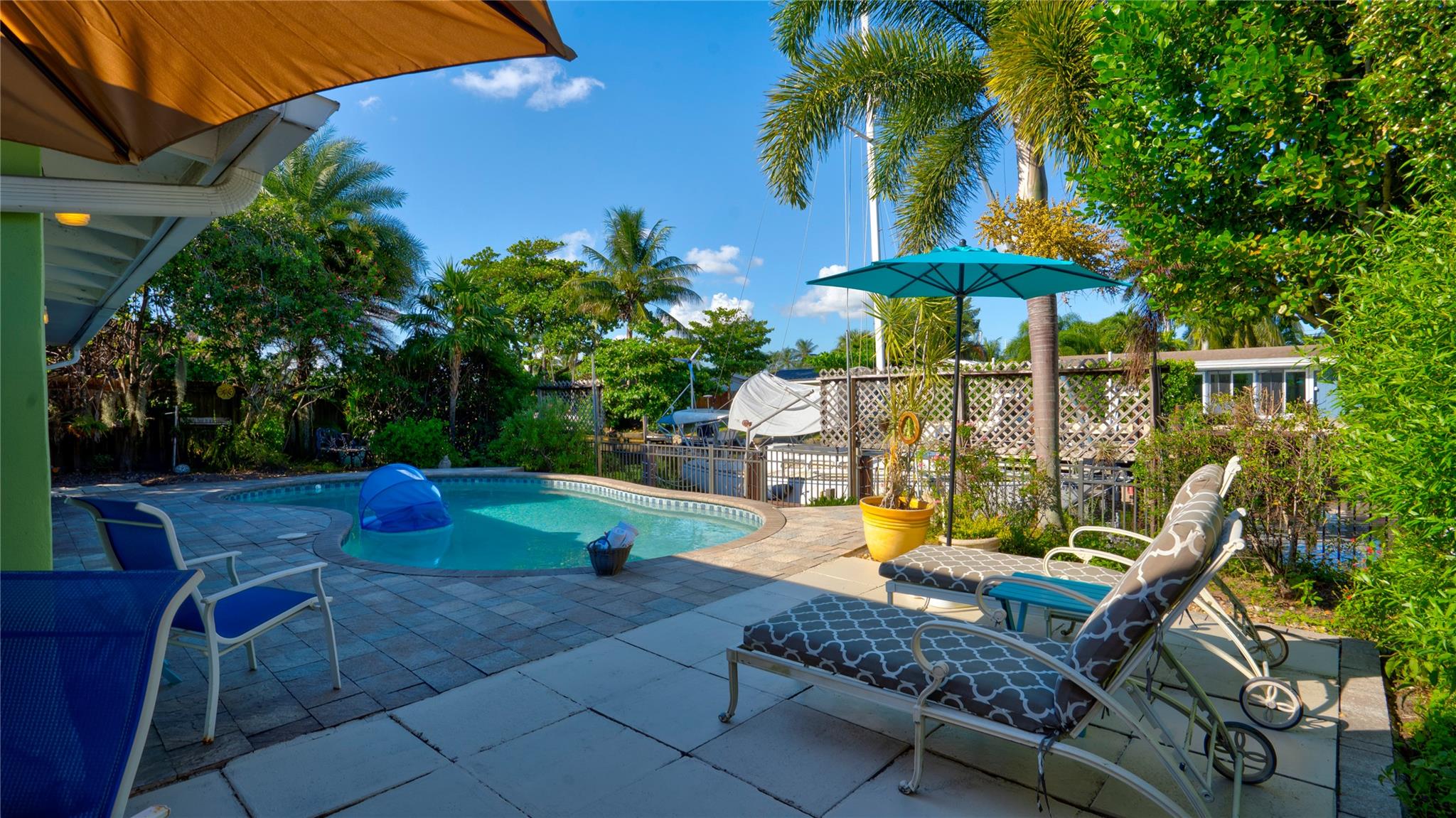 Lauderdale Isles - Residential