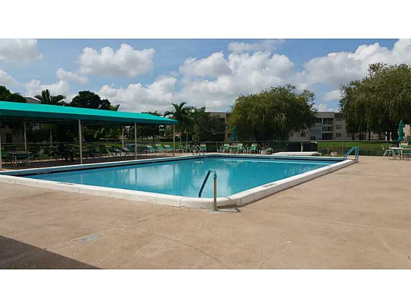 BERMUDA CLUB - Residential