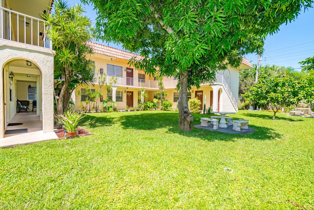 Photo of 2209 NE 2nd Street #6, Pompano Beach, FL 33062 (MLS # B26001695)