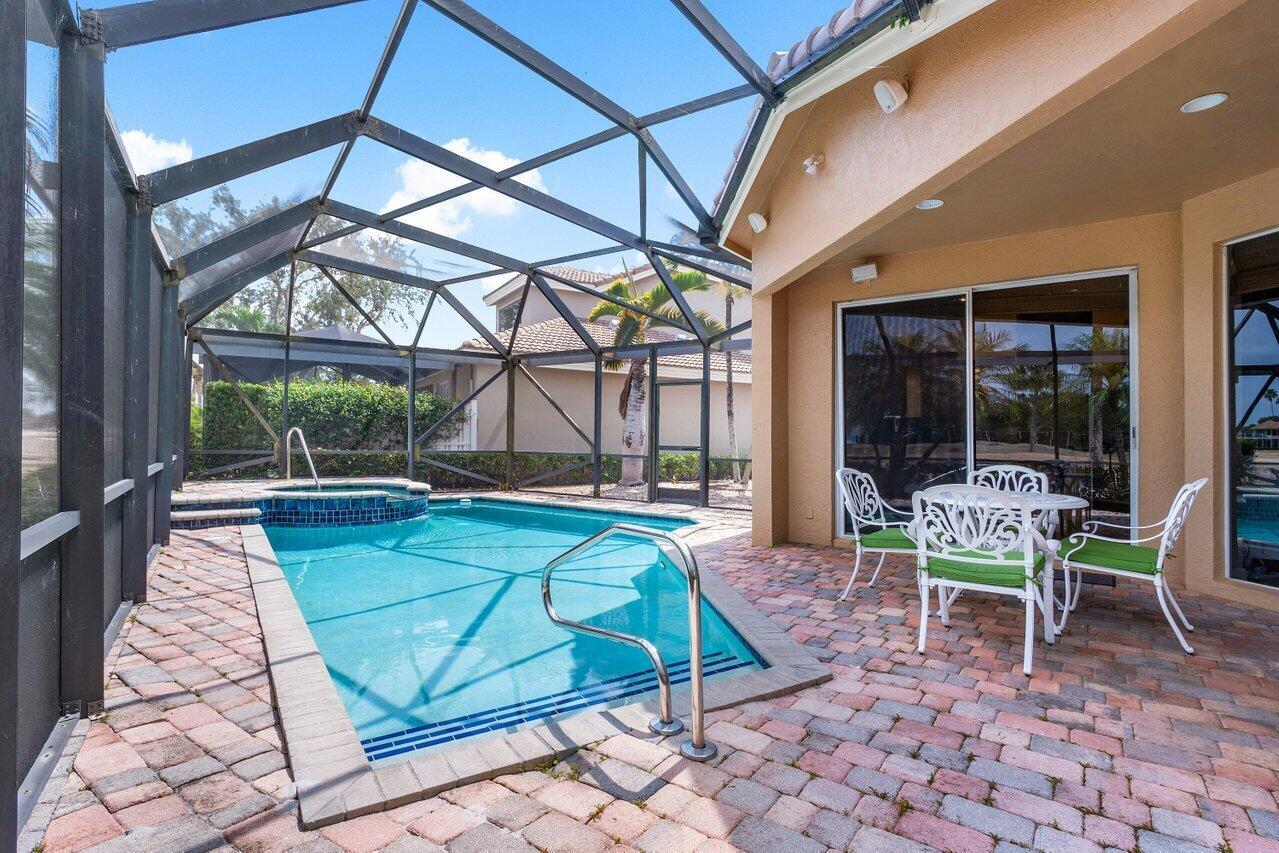 IBIS GOLF AND COUNTRY CLU - Residential Lease