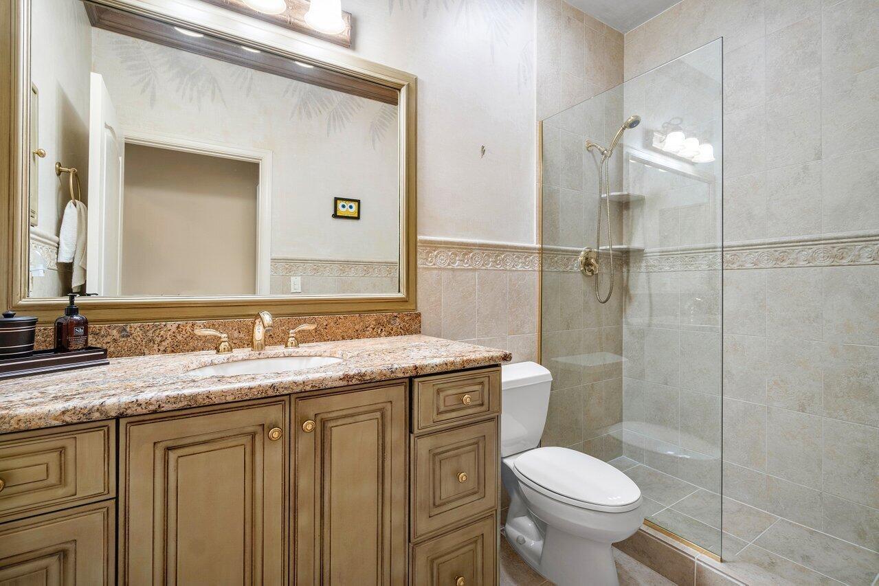 IBIS GOLF AND COUNTRY CLU - Residential Lease