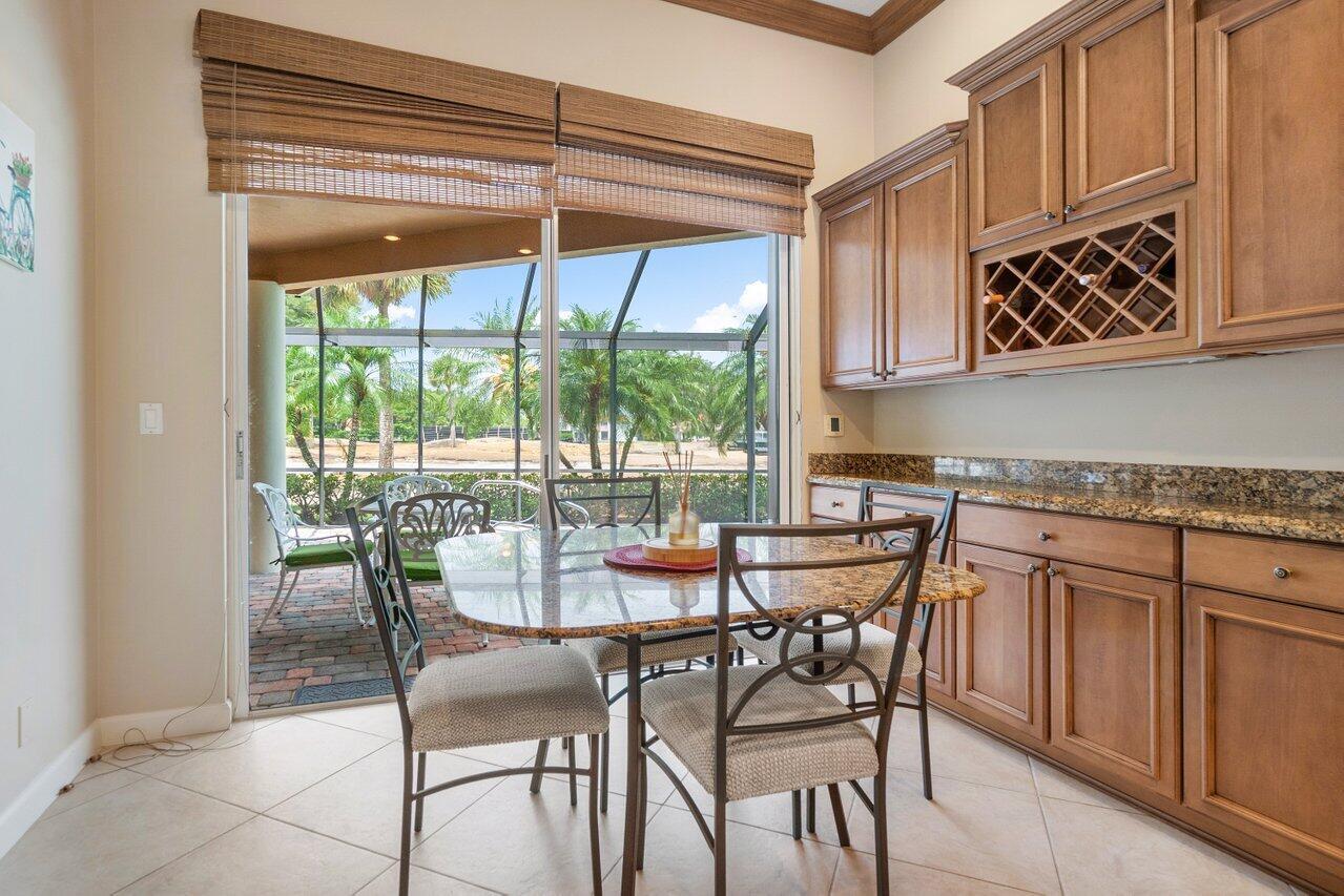 IBIS GOLF AND COUNTRY CLU - Residential Lease