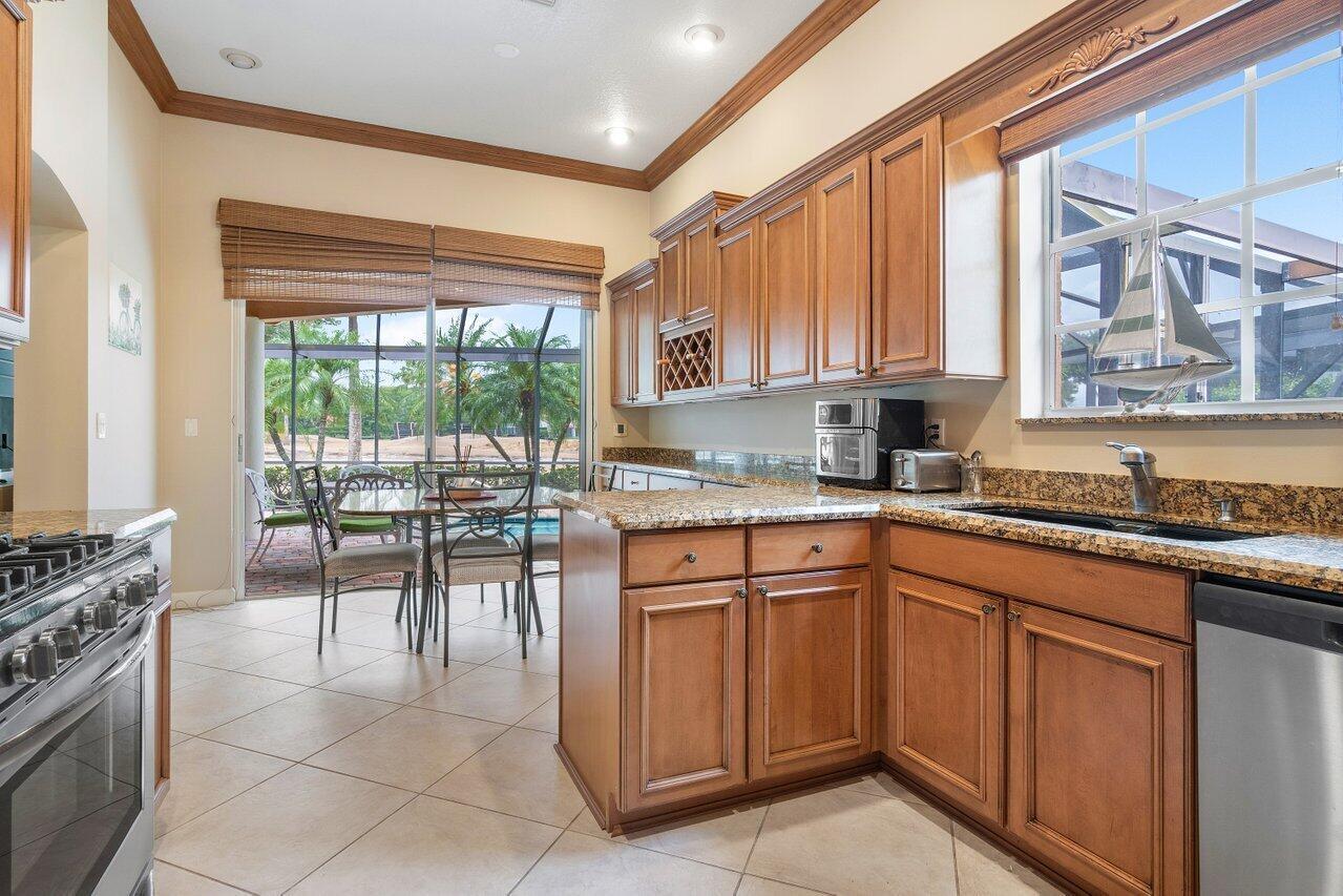 IBIS GOLF AND COUNTRY CLU - Residential Lease