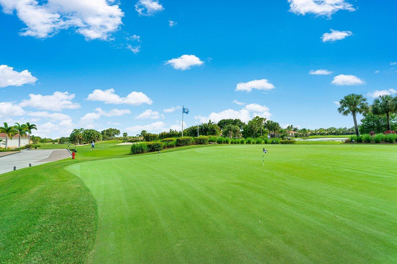 IBIS GOLF AND COUNTRY CLU - Residential Lease