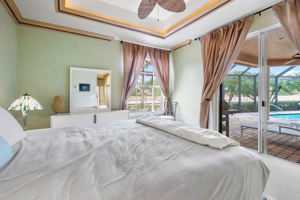 IBIS GOLF AND COUNTRY CLU - Residential Lease