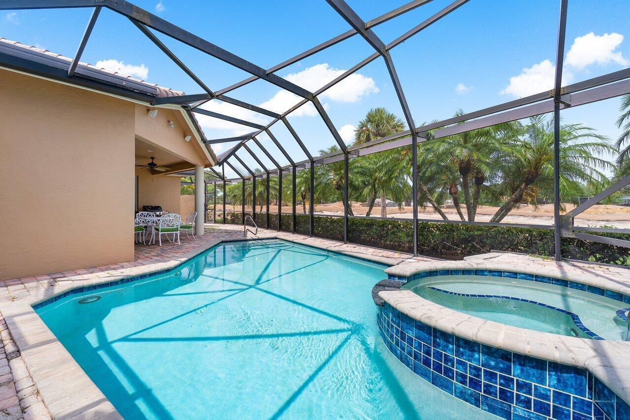 IBIS GOLF AND COUNTRY CLU - Residential Lease