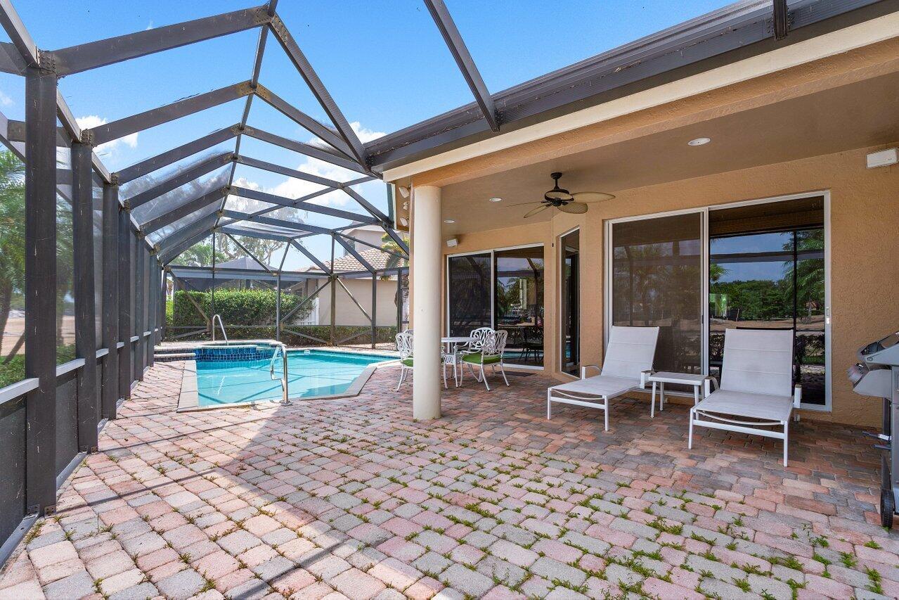 IBIS GOLF AND COUNTRY CLU - Residential Lease