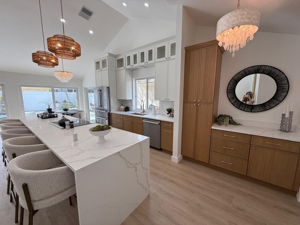 Photo of 422 River Edge Road, Jupiter, FL 33477 (MLS # B26016371)