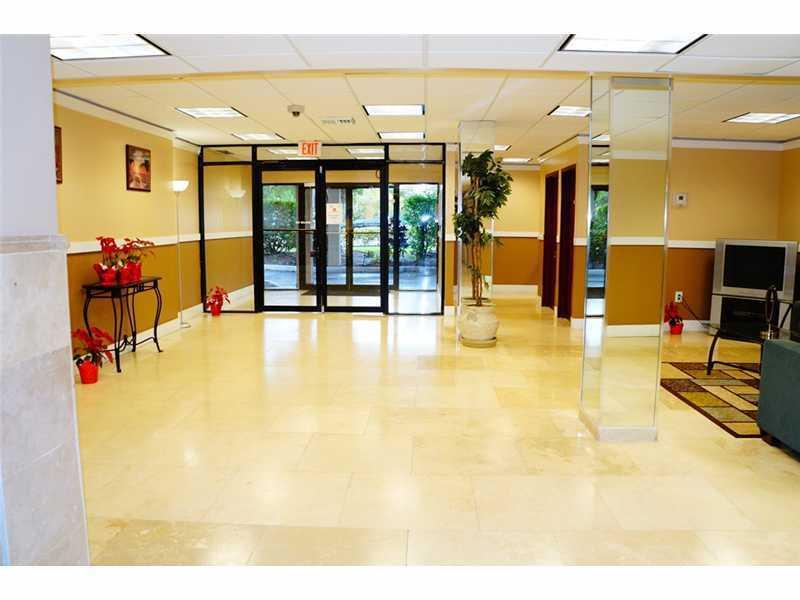 MANORS OF INVERRARY - Residential