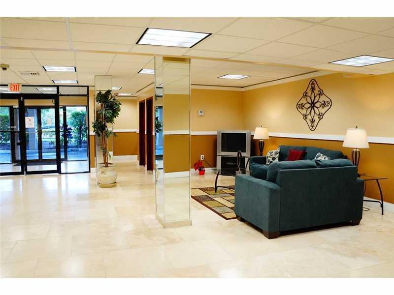 MANORS OF INVERRARY - Residential