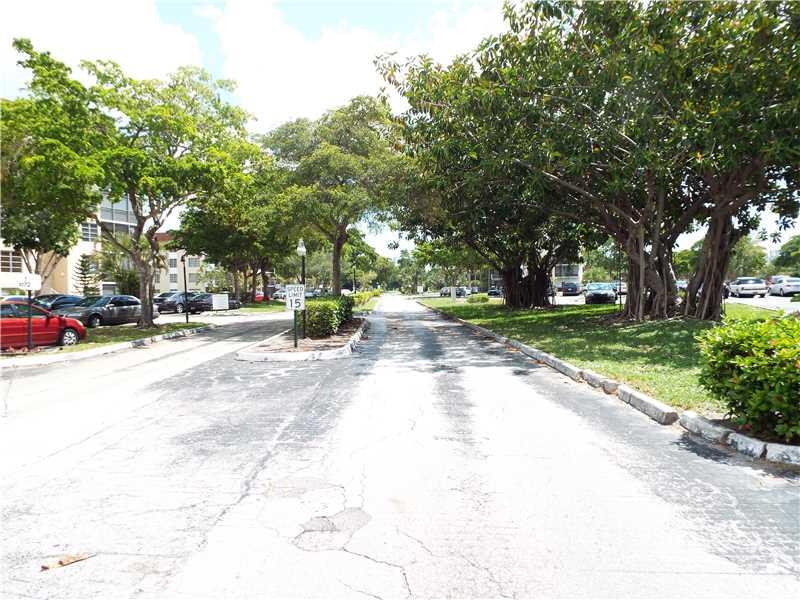 MANORS OF INVERRARY - Residential