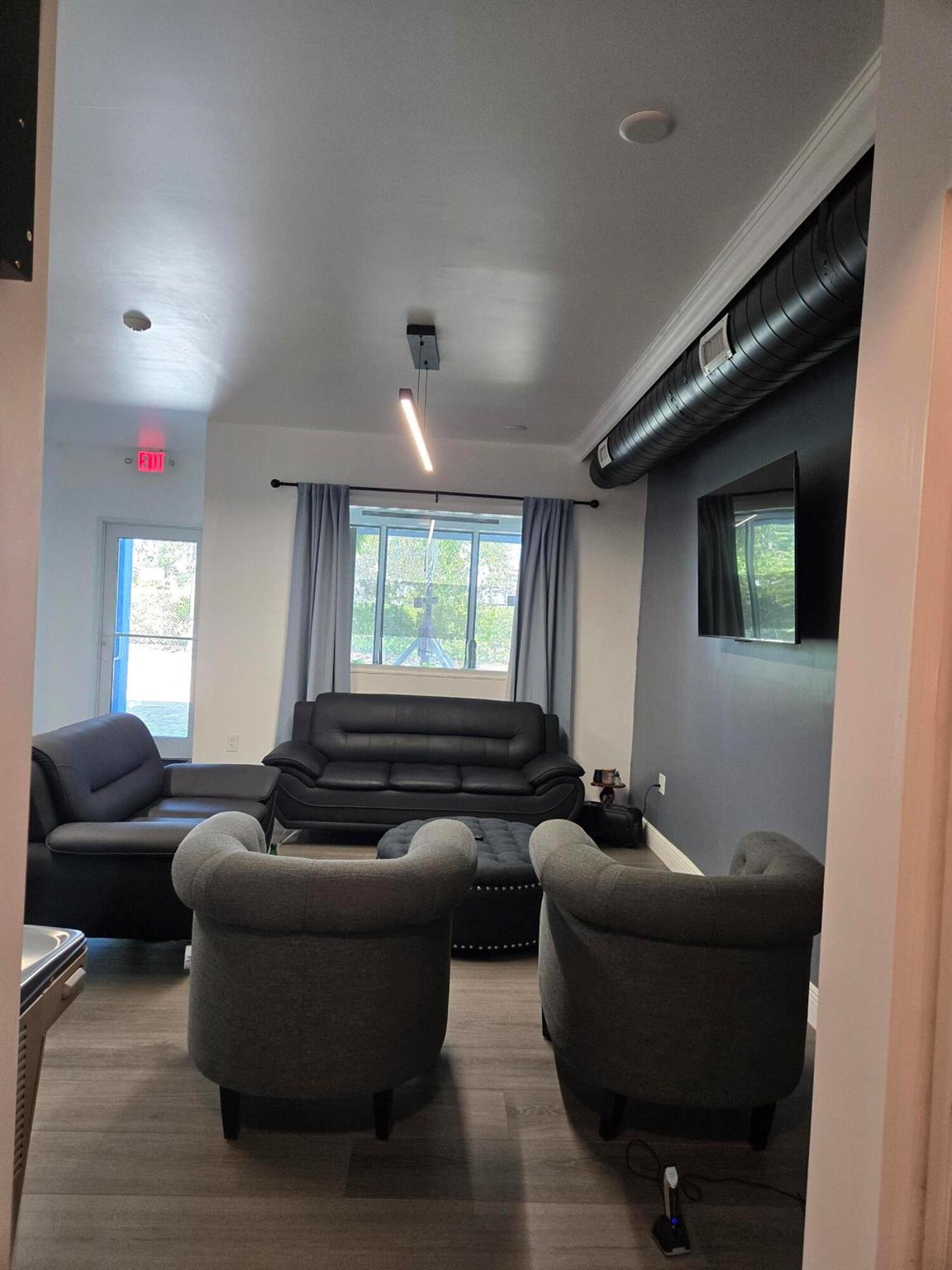 CLOWS ADD TO WPB - Commercial Sale