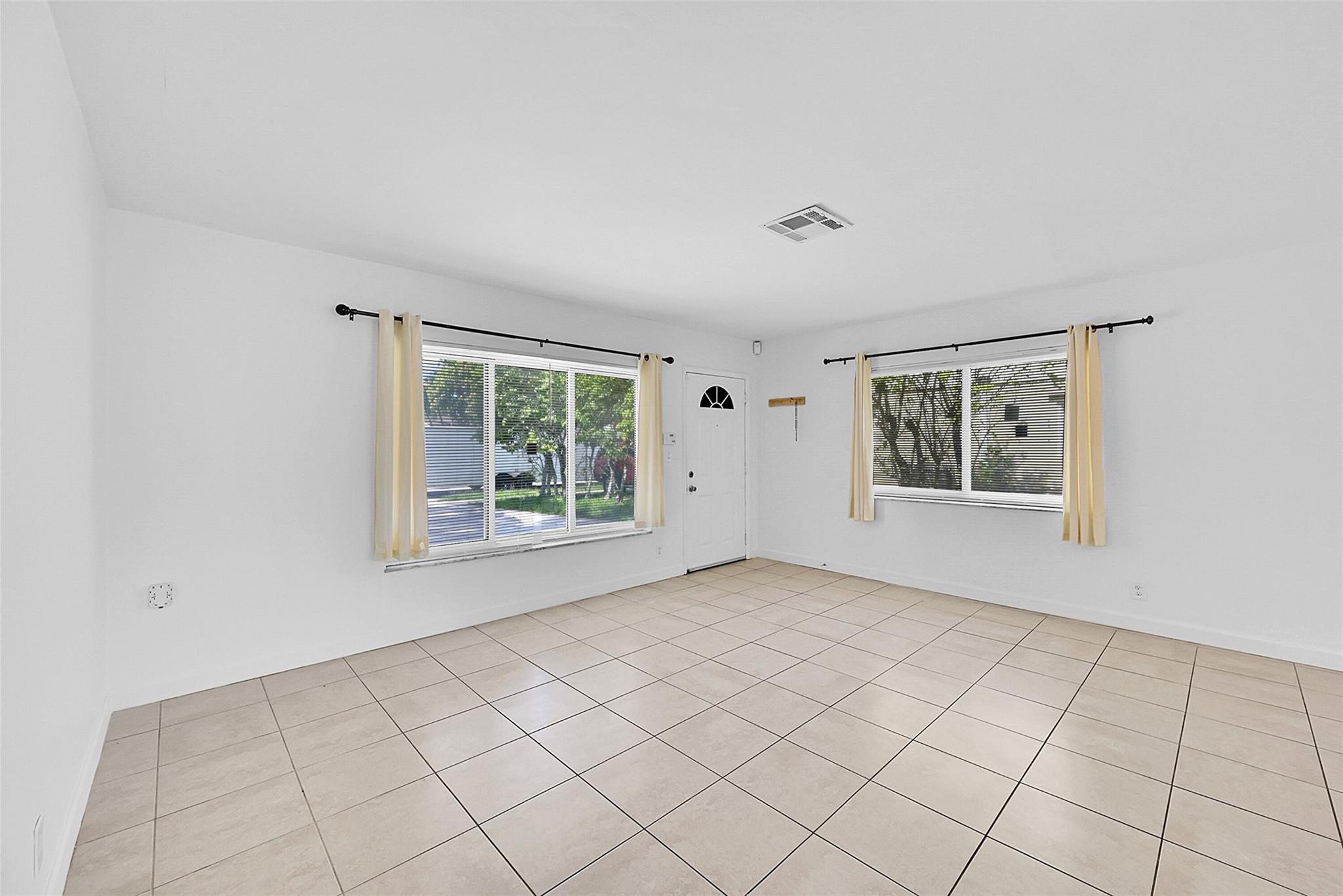 Broadview Country Club Es - Residential Lease