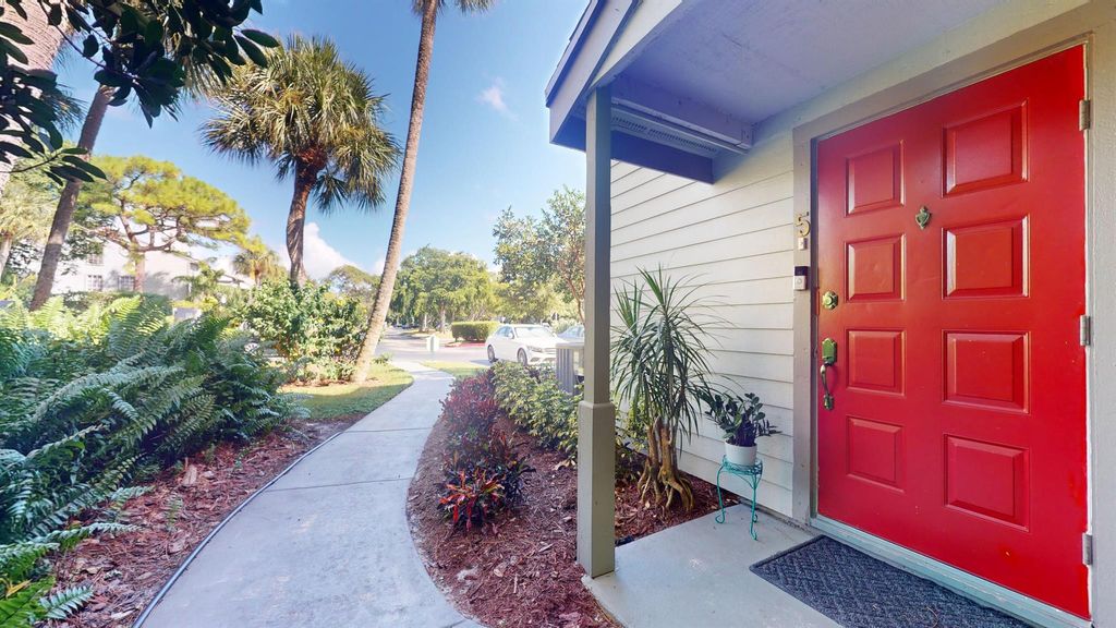 Photo of 5080 Heatherhill Lane #3205, Boca Raton, FL 33486 (MLS # R10930840)