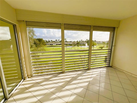 Tiny photo for 3303 Aruba Way #E-4, Coconut Creek, FL 33066 (MLS # F10550978)