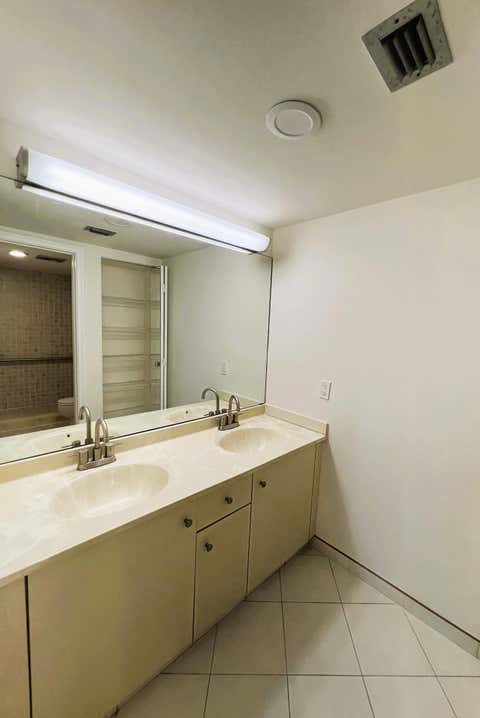 Tiny photo for 3303 Aruba Way #E-4, Coconut Creek, FL 33066 (MLS # F10550978)