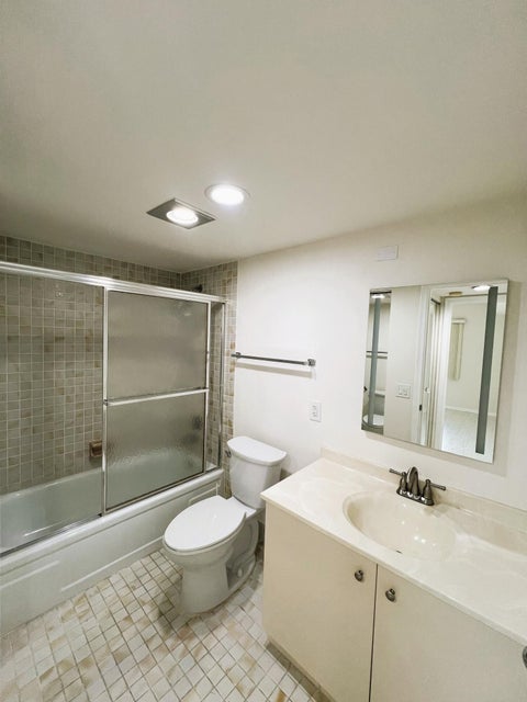 Tiny photo for 3303 Aruba Way #E-4, Coconut Creek, FL 33066 (MLS # F10550978)