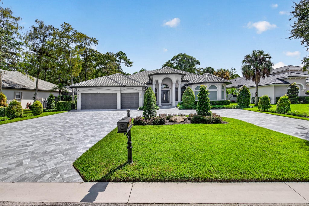Photo of 6132 NW 88th Avenue, Parkland, FL 33067 (MLS # B26074491)