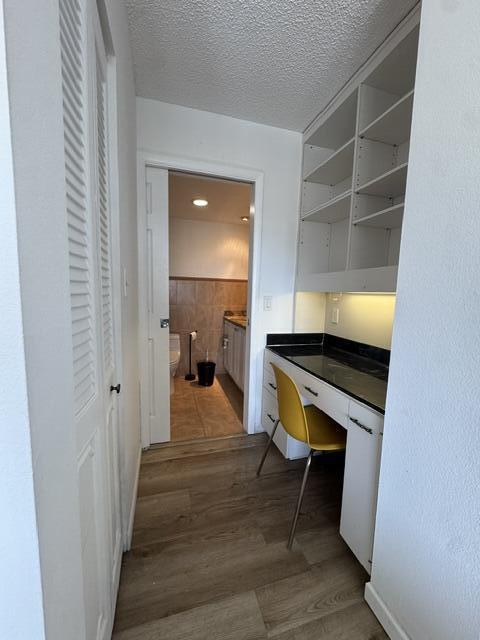 QUADOMAIN TOWER I AND IV CONDO - Residential