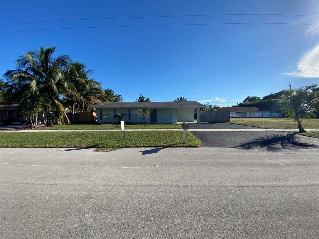 TROPIC PALMS 1 - Residential