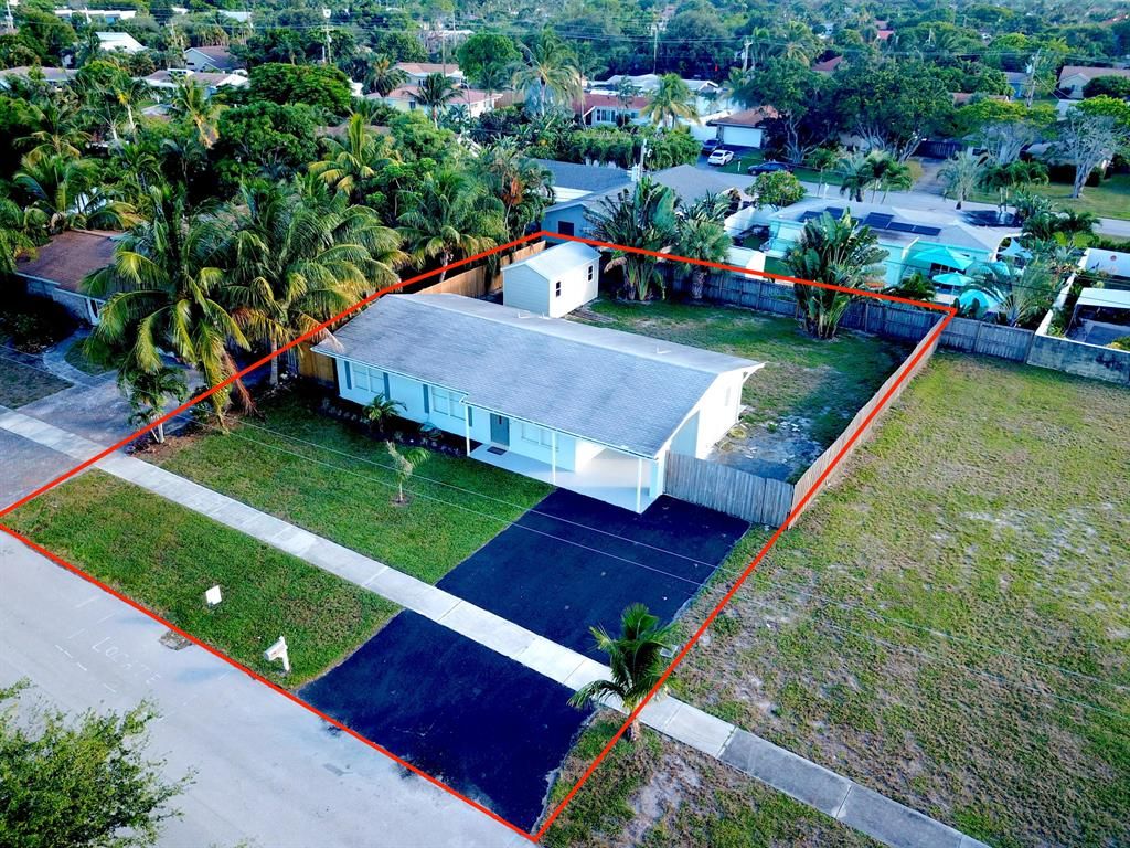 Photo of 538 Ibis Drive, Delray Beach, FL 33444 (MLS # R10740162)