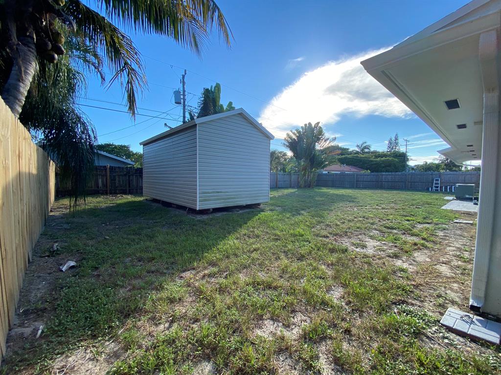 TROPIC PALMS 1 - Residential