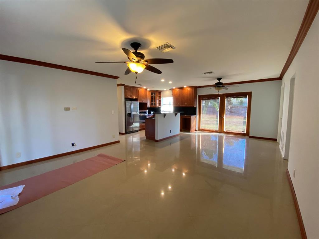 TROPIC PALMS 1 - Residential