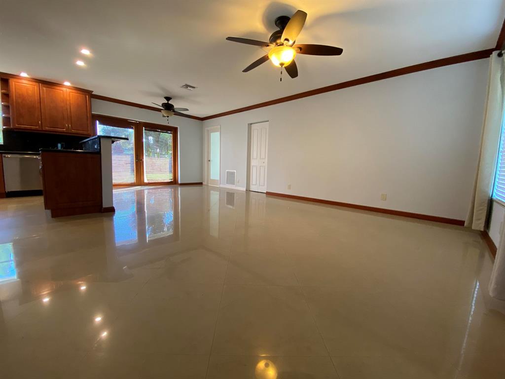 TROPIC PALMS 1 - Residential