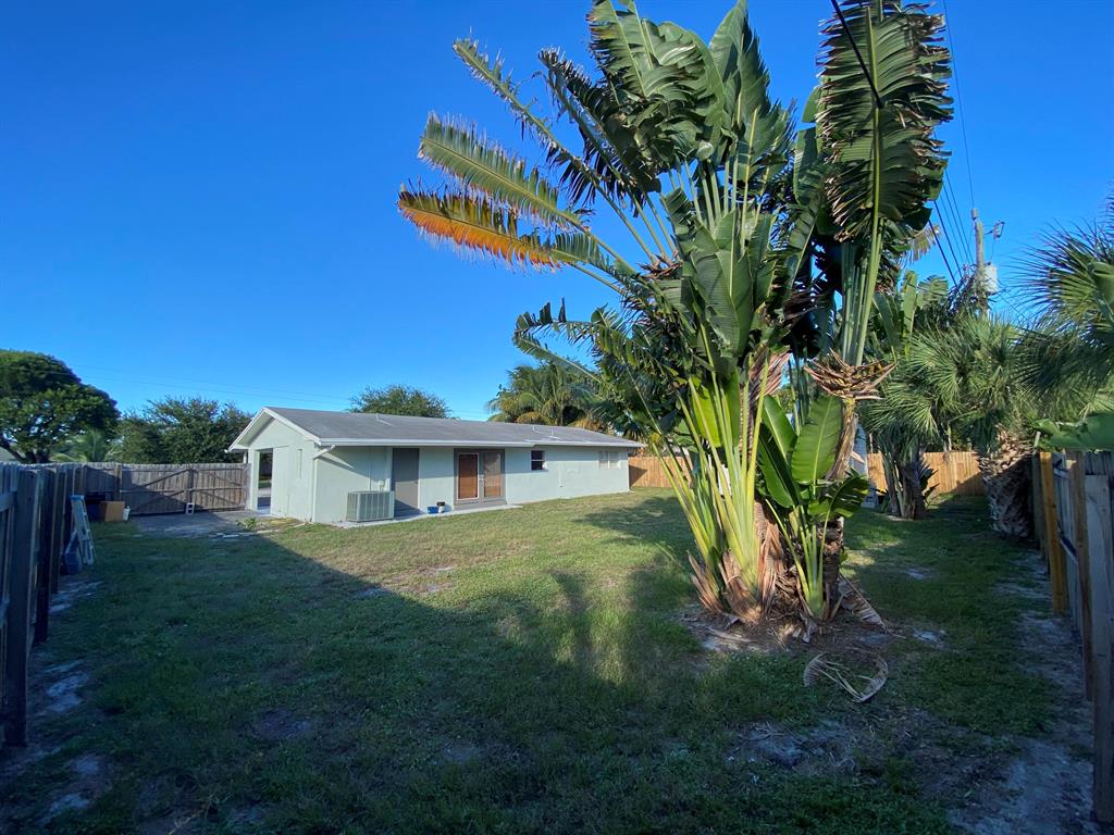 TROPIC PALMS 1 - Residential