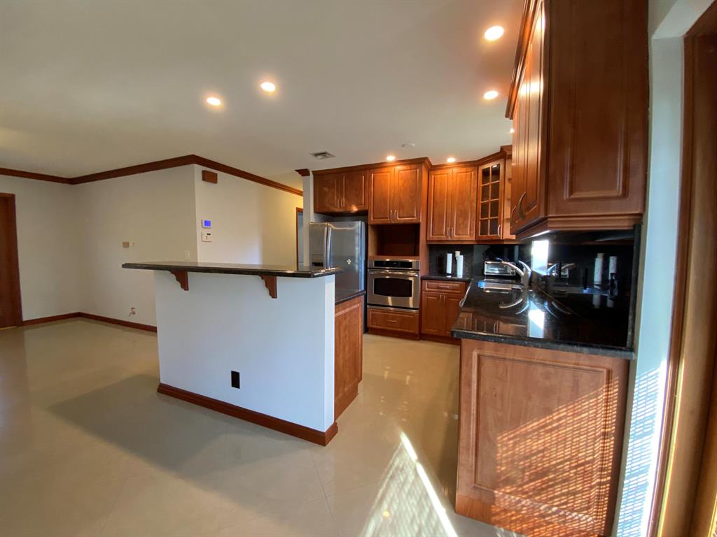 TROPIC PALMS 1 - Residential