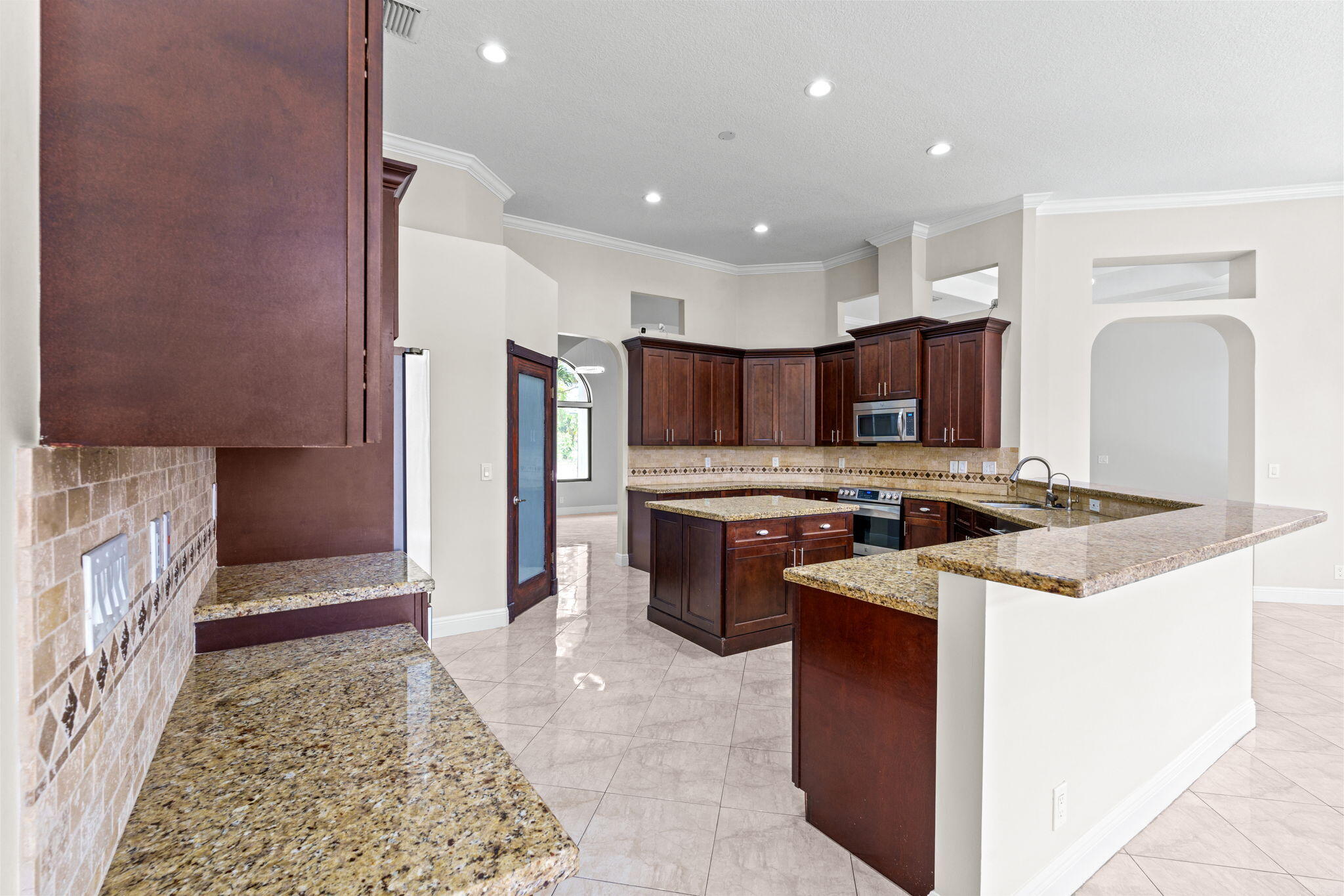 THE ACREAGE - Residential Lease