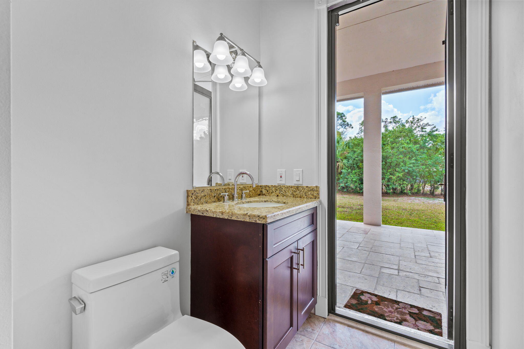 THE ACREAGE - Residential Lease