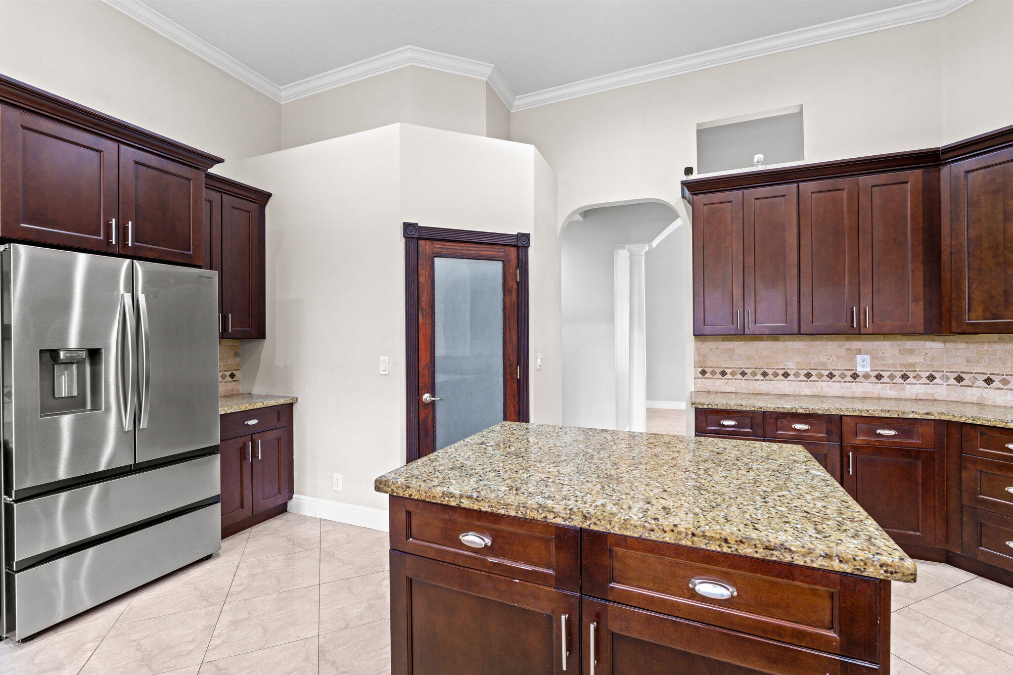 THE ACREAGE - Residential Lease