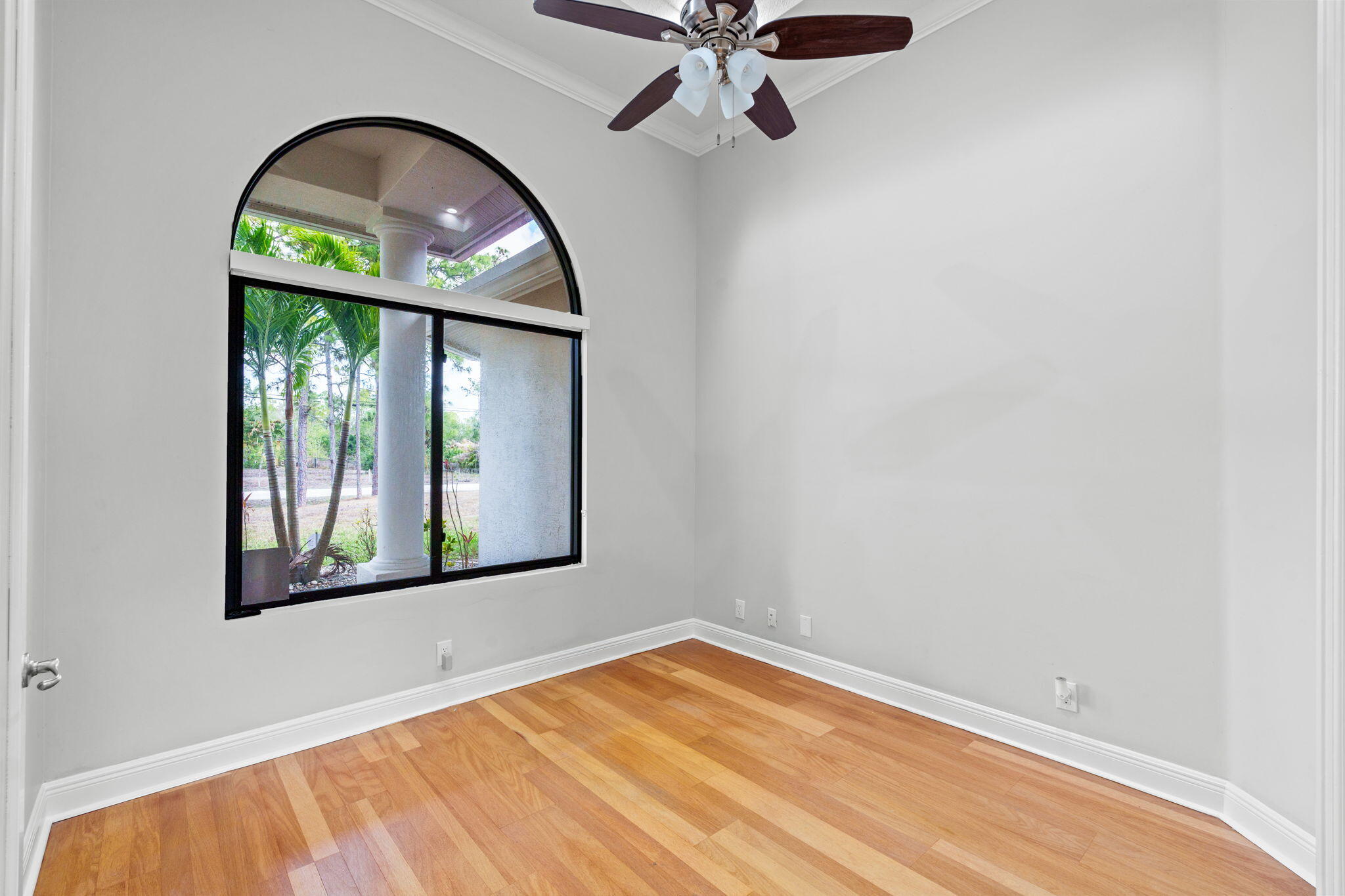 THE ACREAGE - Residential Lease