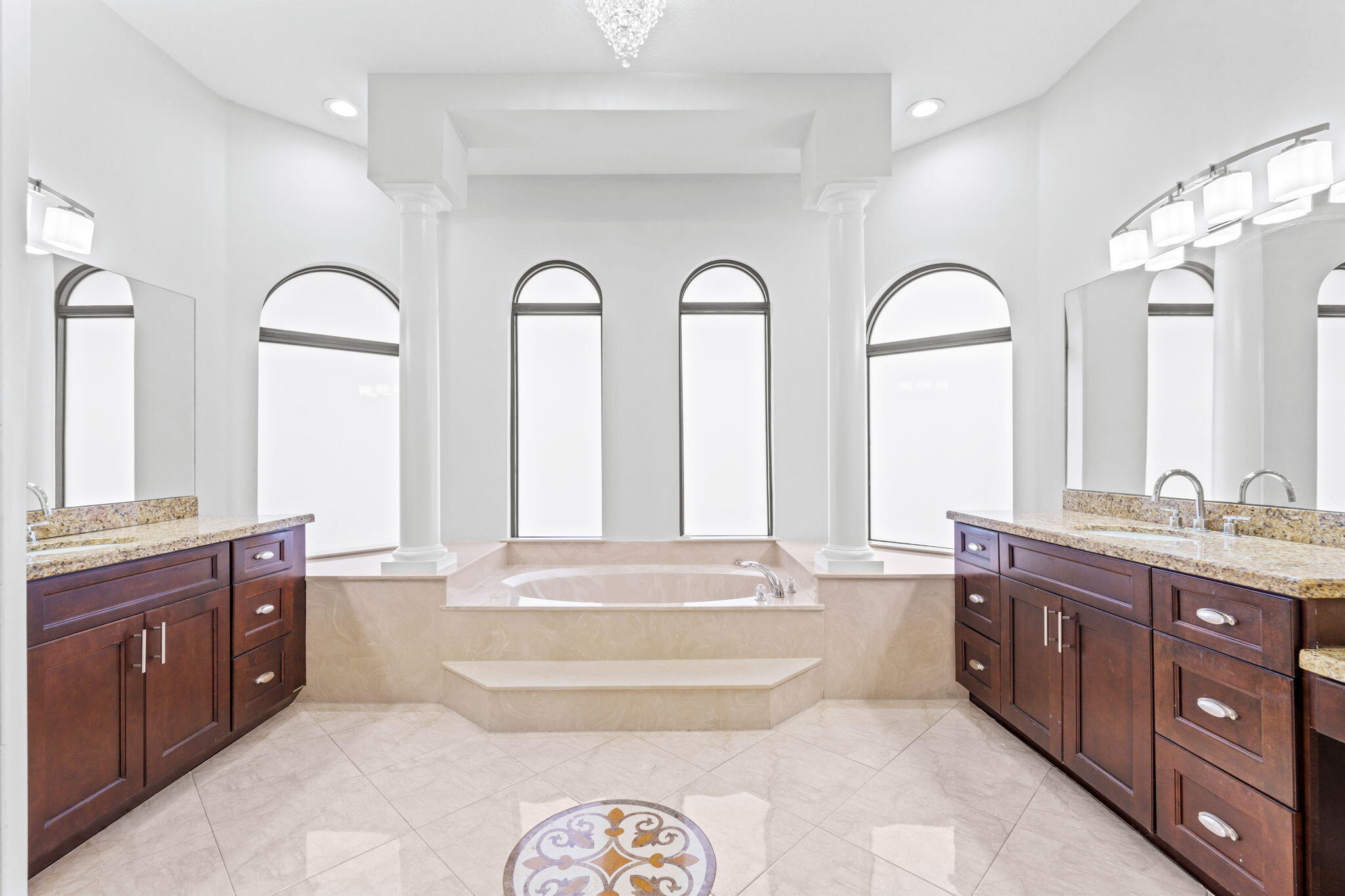 THE ACREAGE - Residential Lease