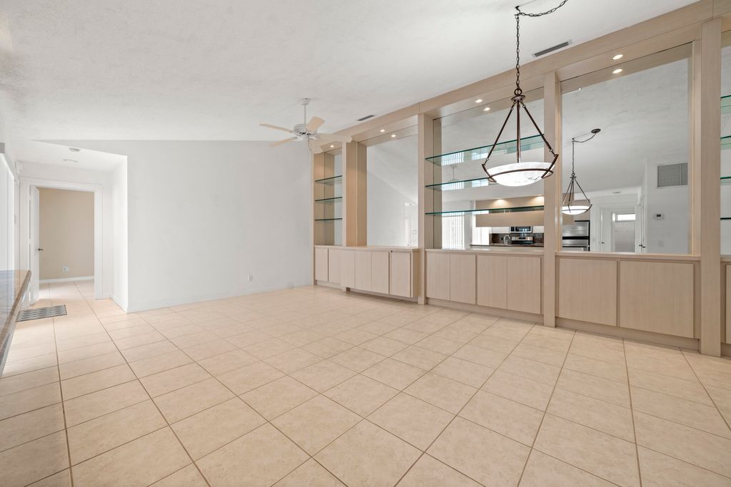 Photo of 5503 Red Oak Court, Palm Beach Gardens, FL 33410 (MLS # R10952578)