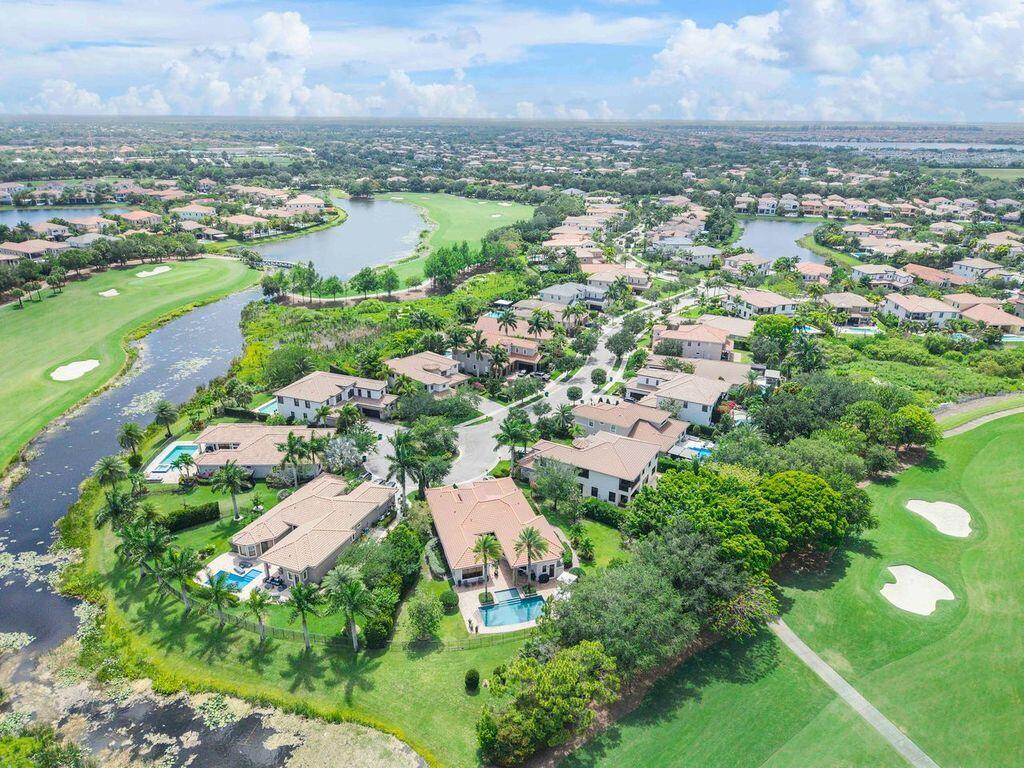 PARKLAND GOLF AND COUNTRY CLUB - Residential
