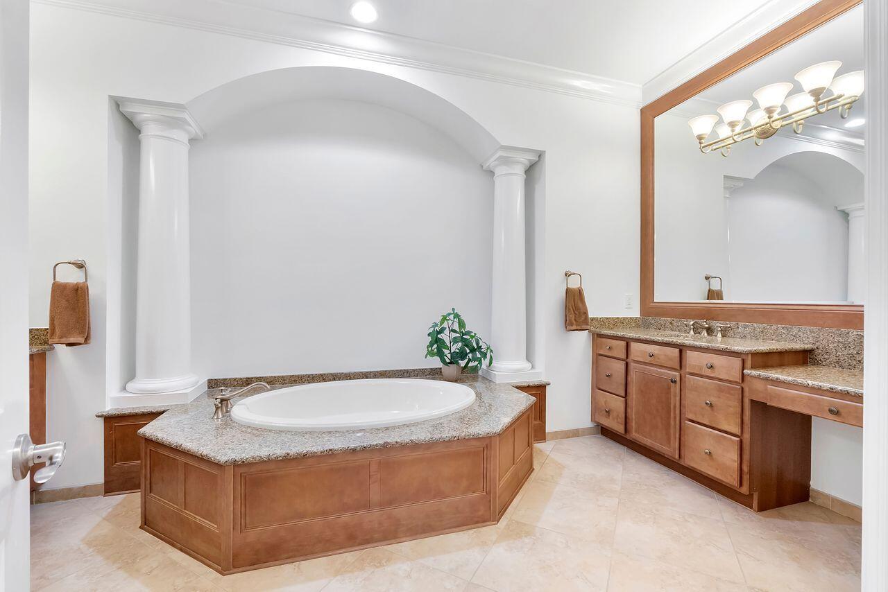 PARKLAND GOLF AND COUNTRY CLUB - Residential