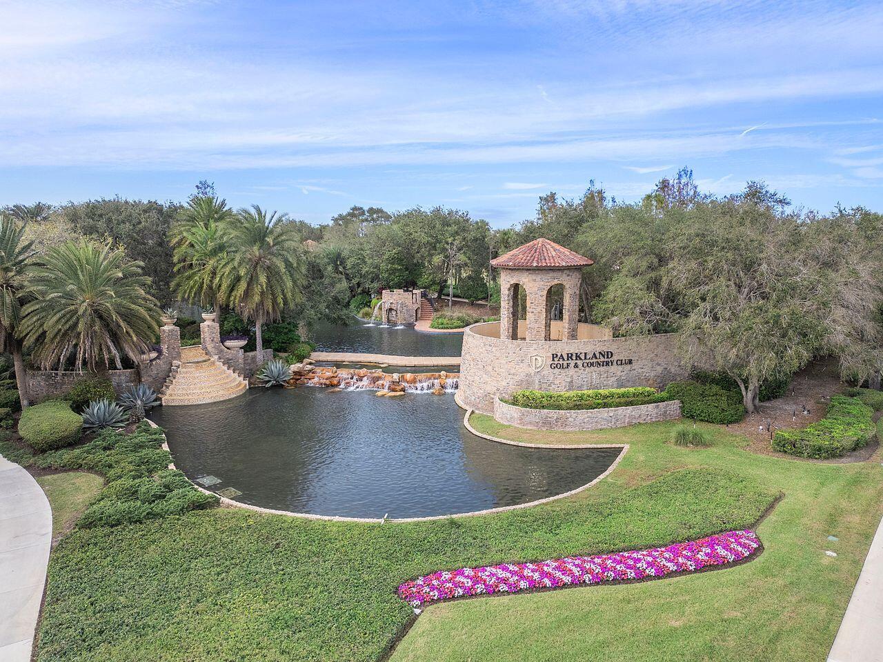 PARKLAND GOLF AND COUNTRY CLUB - Residential