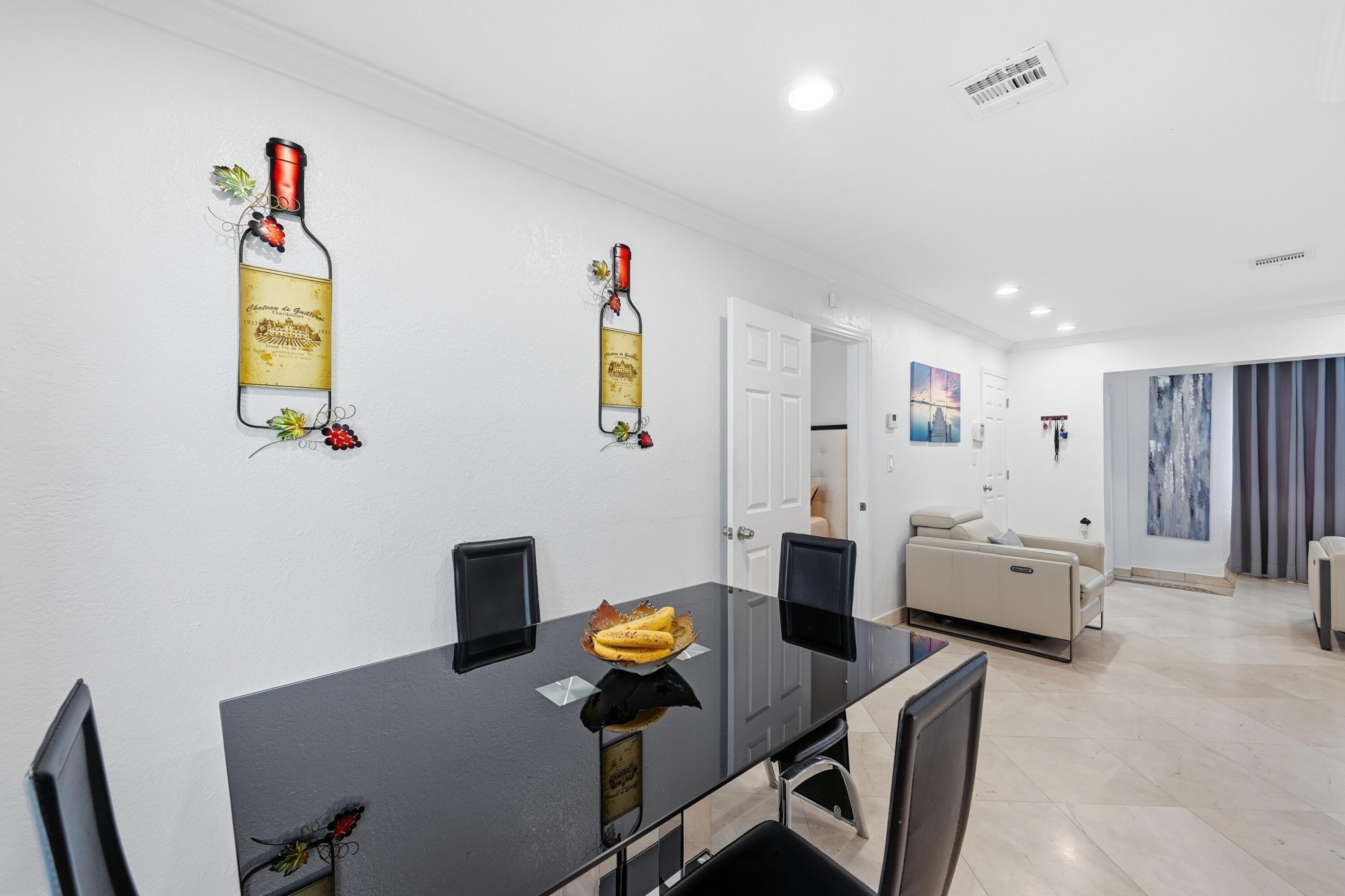 DRIFTWOOD PLAZA NO 3 - Residential