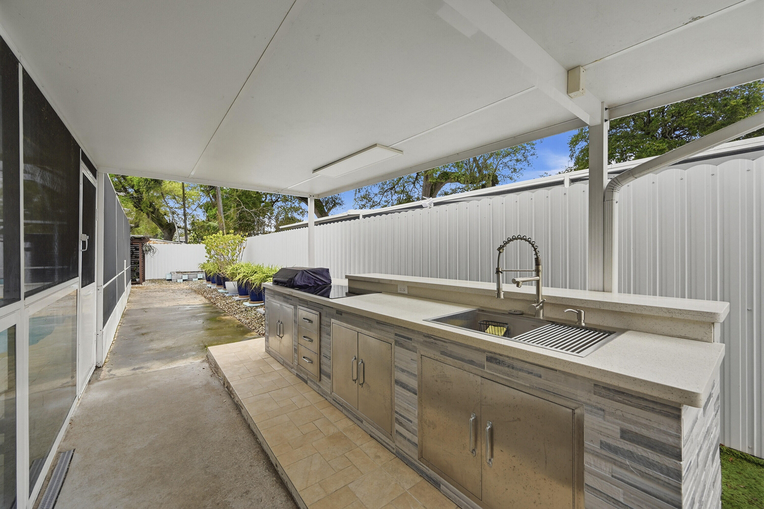 DRIFTWOOD PLAZA NO 3 - Residential