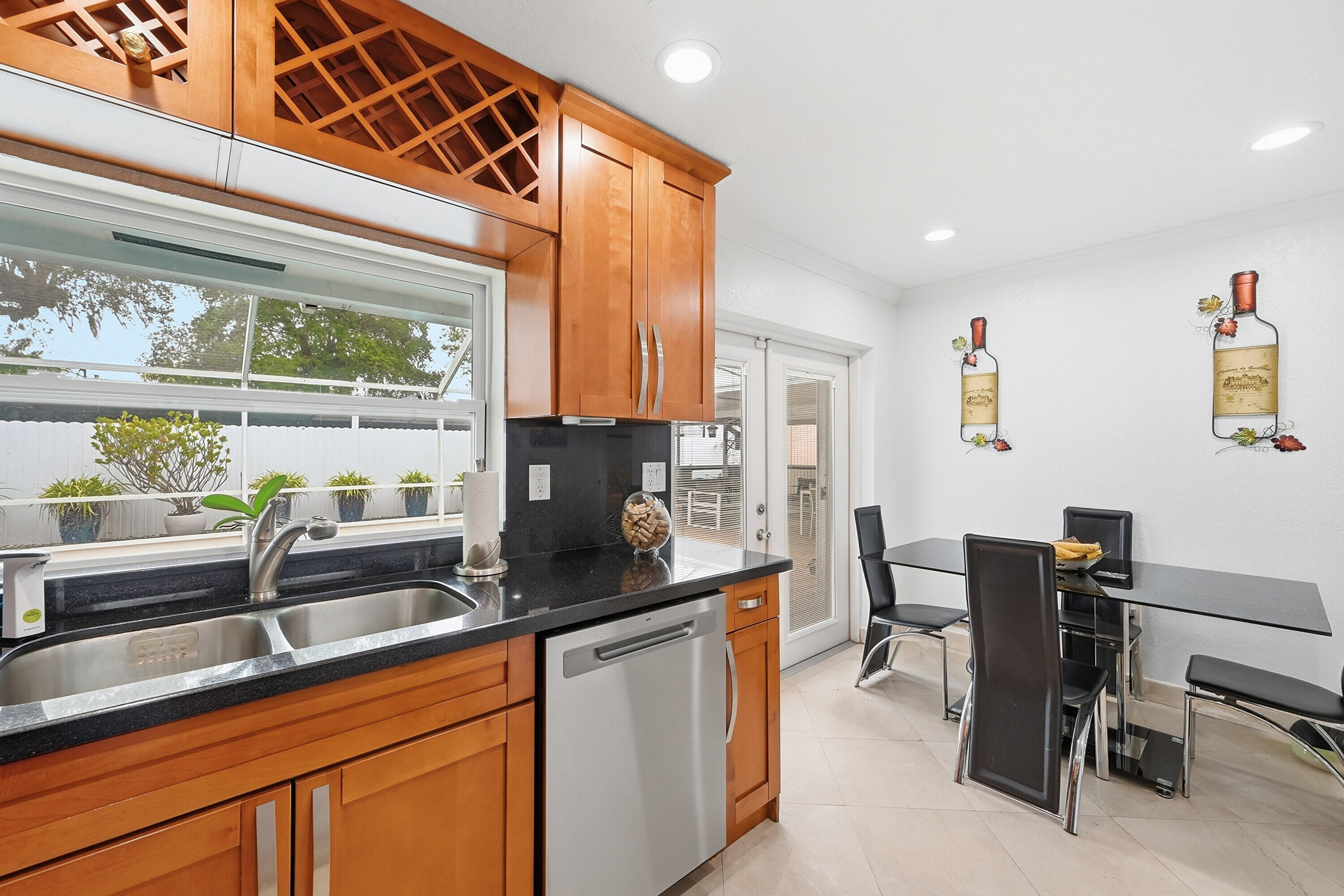 DRIFTWOOD PLAZA NO 3 - Residential