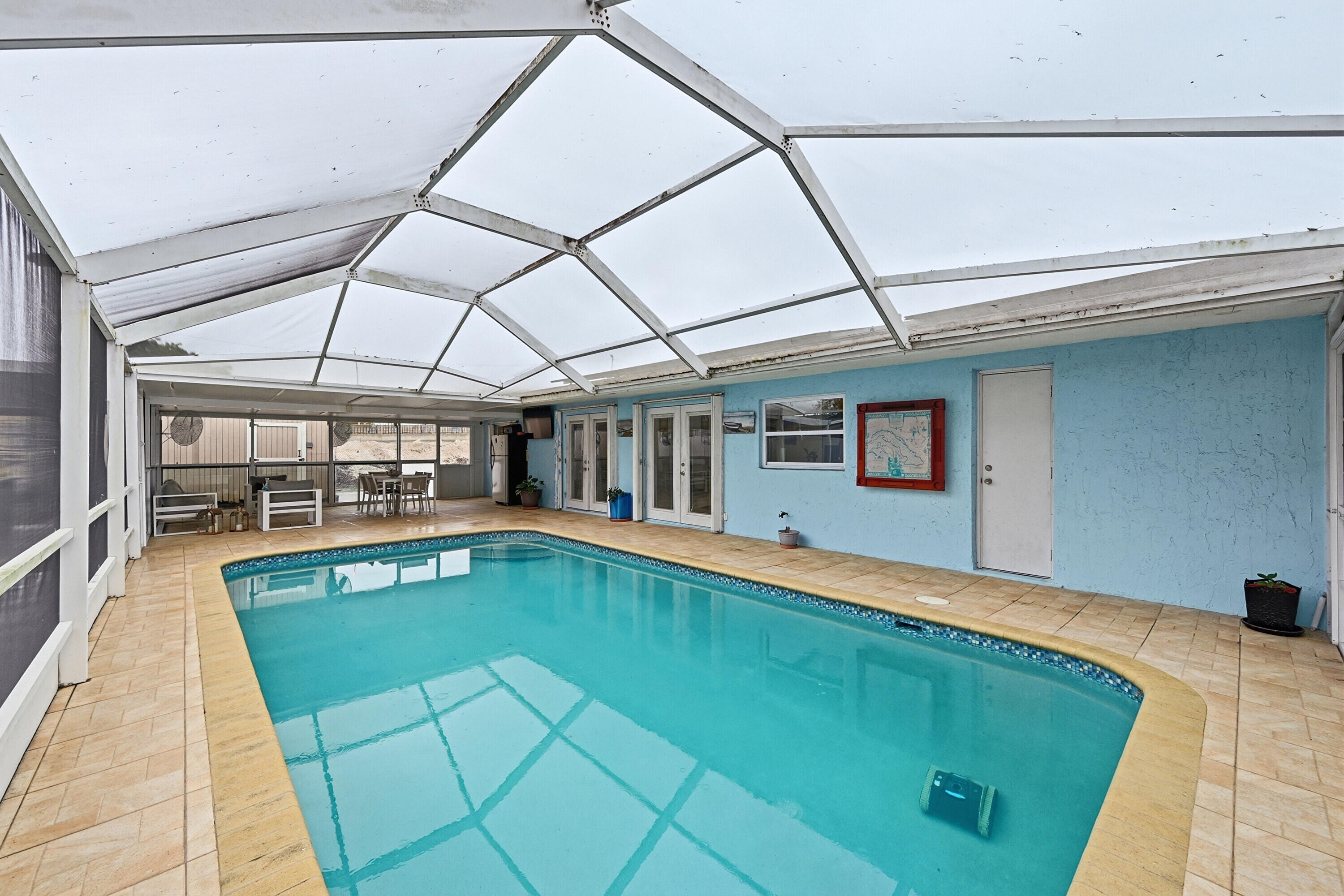 DRIFTWOOD PLAZA NO 3 - Residential