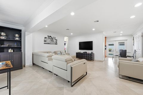 6271 Harding Street Hollywood FL 33024