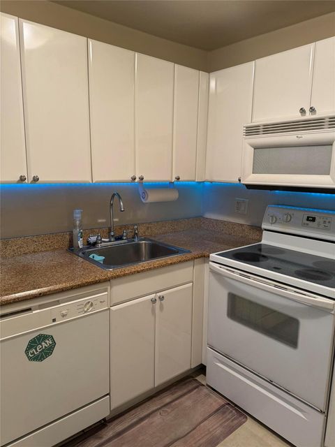 1900 S Ocean Blvd 3V Pompano Beach FL 33062