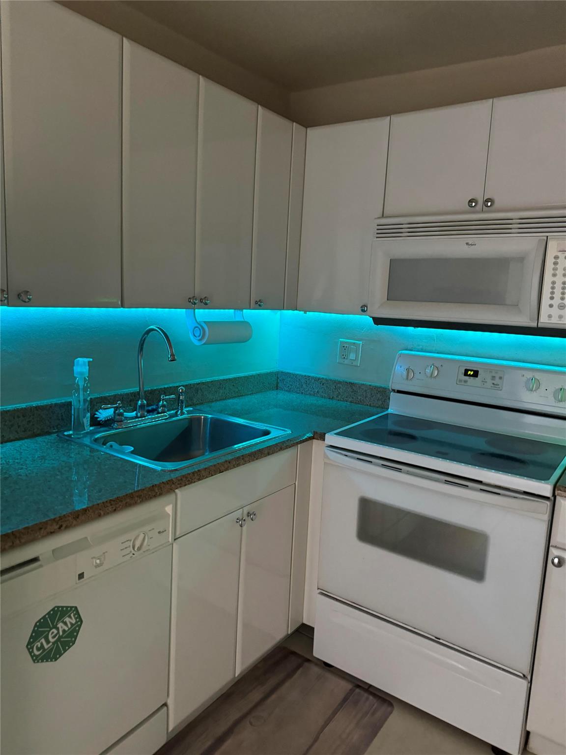 1900 S Ocean Blvd 3V