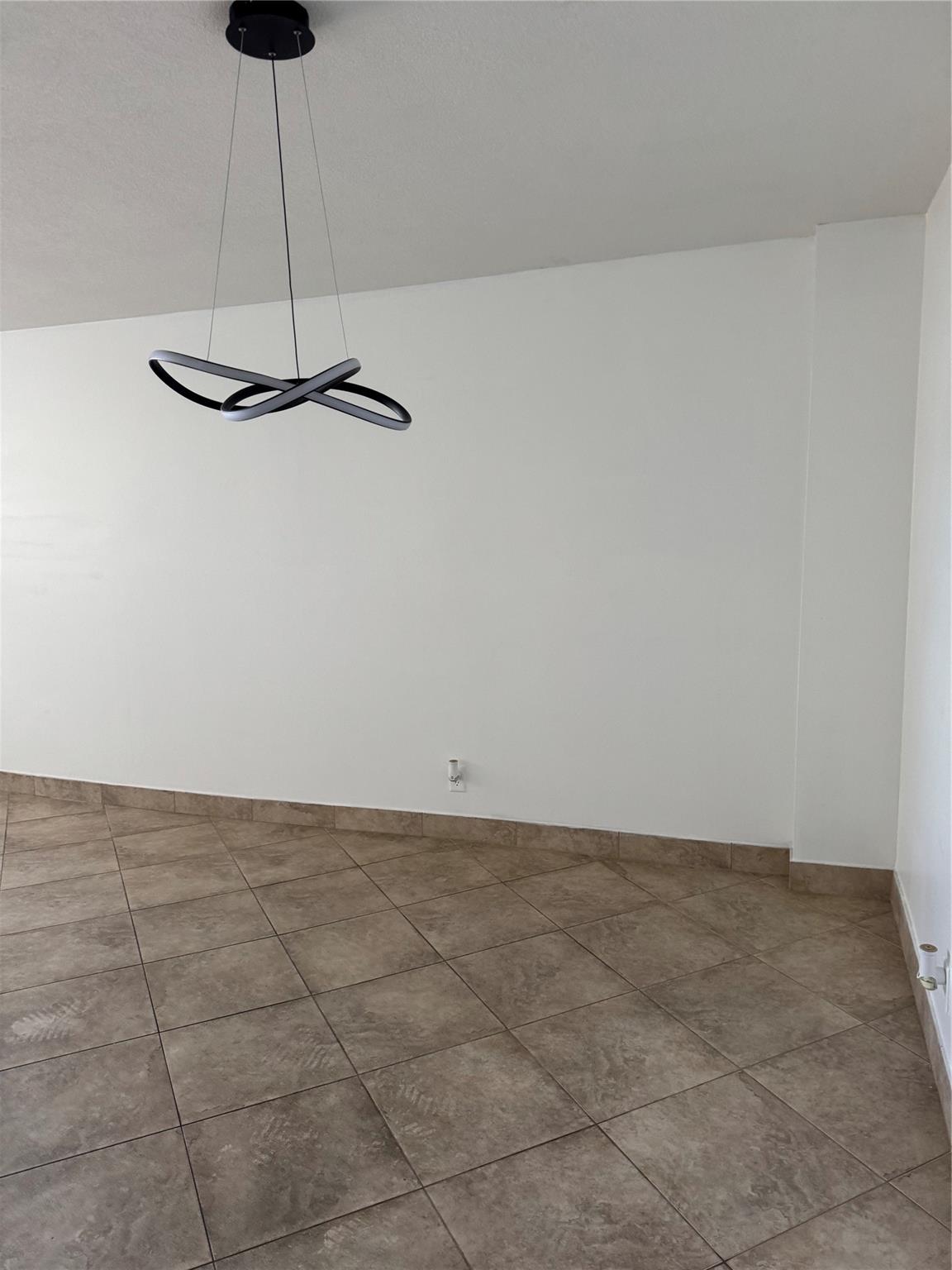 1900 S Ocean Blvd 3V