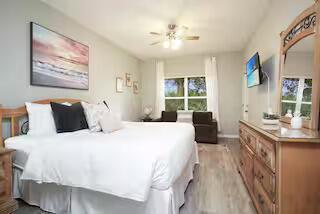 GOLF VILLAS CONDOMINIUM - Residential Lease