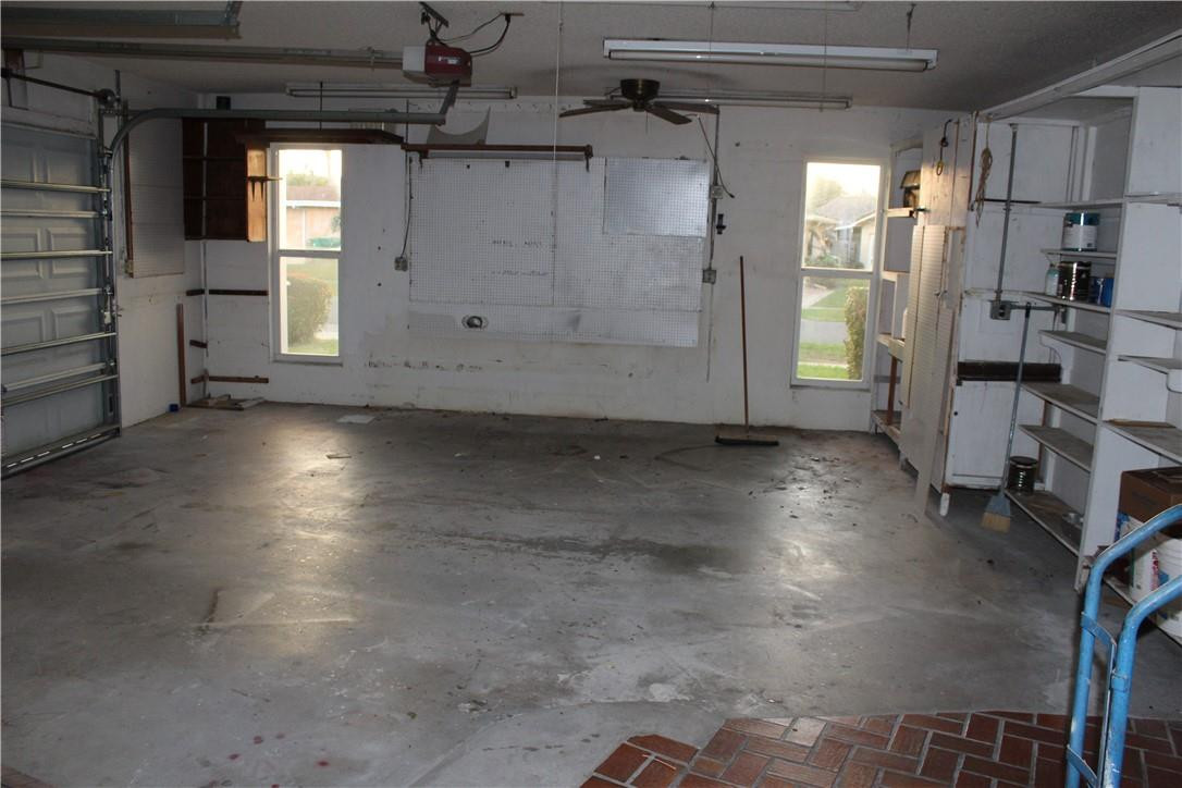 Shelter Islands 43-6 B - Residential